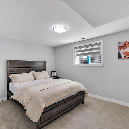 2 Bedroom Cozy Basement Secondary Suite YYC Exterior foto